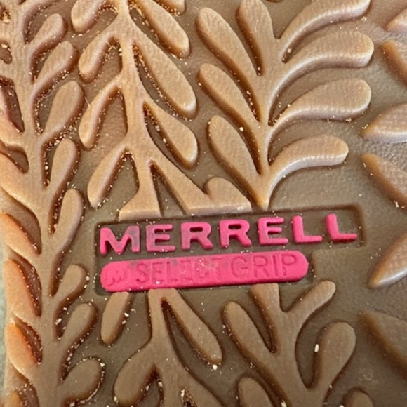 MERRELL Select Grip Women's sz 8 'Fuchsia' outdoor velcro strap sandals - Picture 12 of 15